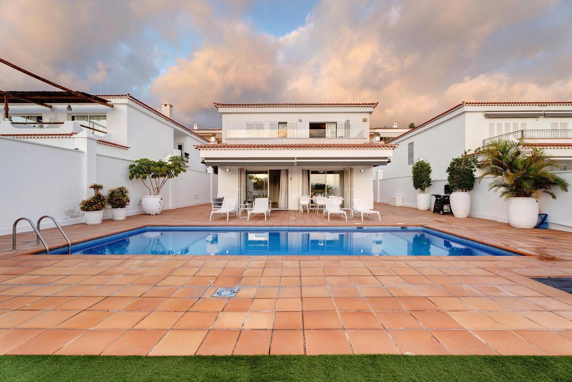 Espectacular Villa Aurora By Paramount Holidays Puerto de Santiago  Buitenkant foto